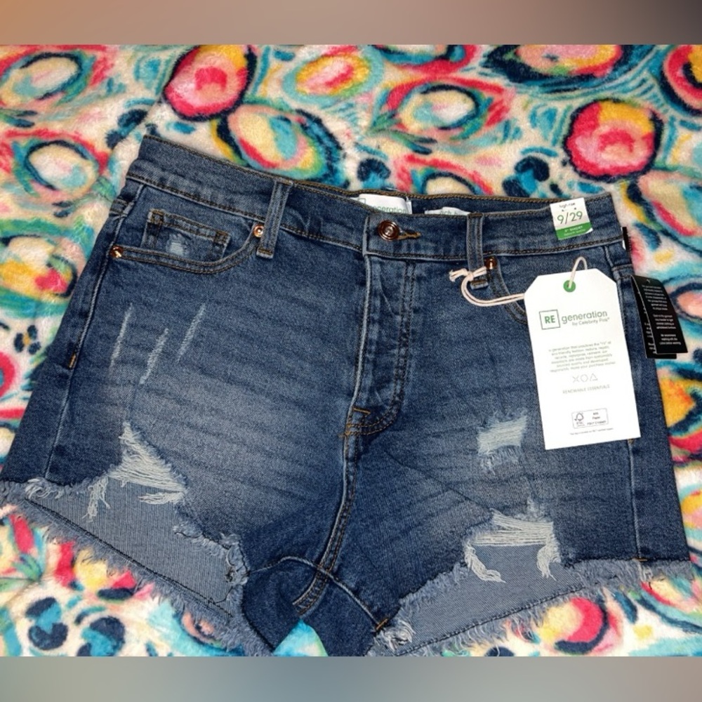 RE generation by Celebrity Pink Shorts